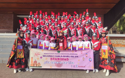 MIN 6 JEMBRANA RAIH JUARA UMUM LOMBA STREET PARADE DRUM BAND DAN IRAMA MUSIK ISLAMI TAHUN 2023